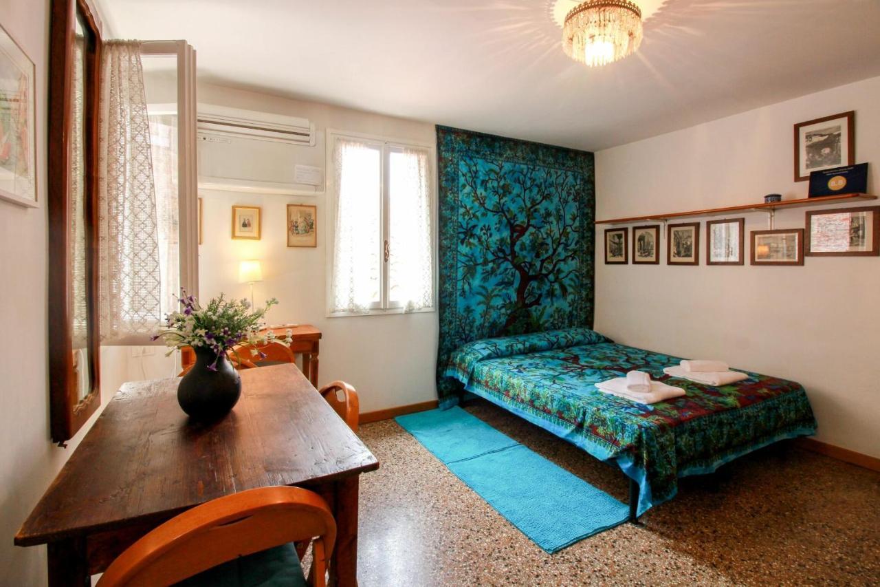Santi Apostoli Home By Halldis Венеция Екстериор снимка
